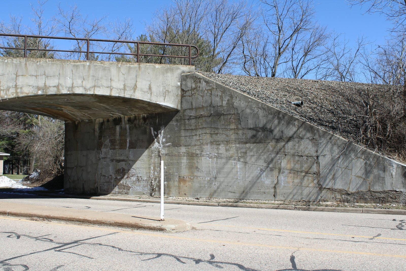 South abutment